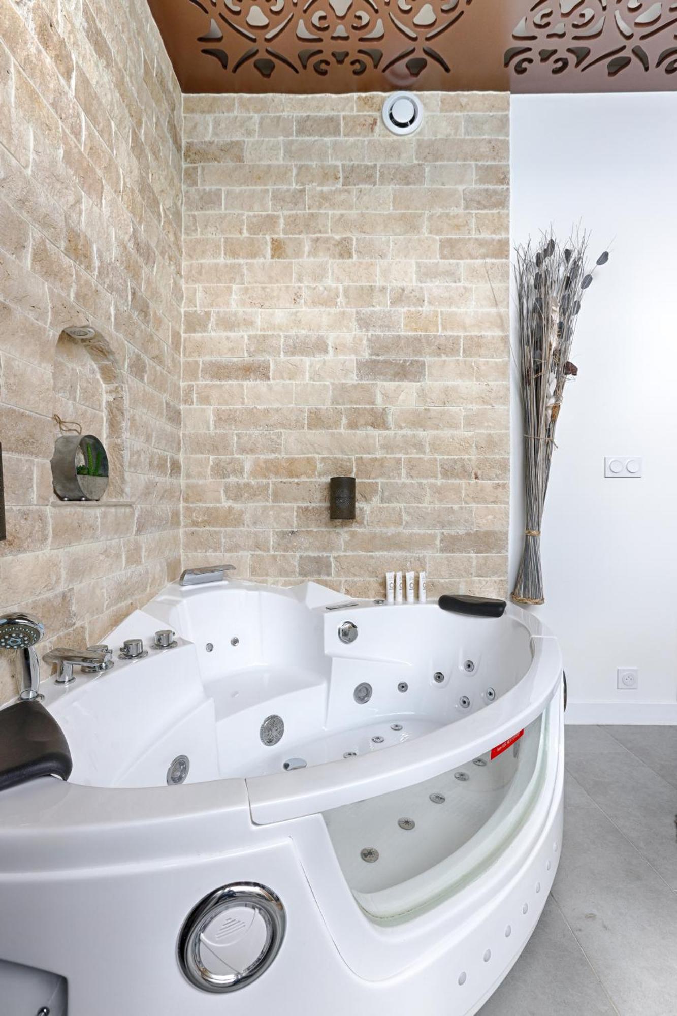 Mykeypers - Lovely Studio With Jacuzzi Paris Eksteriør bilde